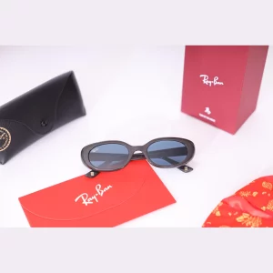 แว่นกันแดด Rayban RB4441